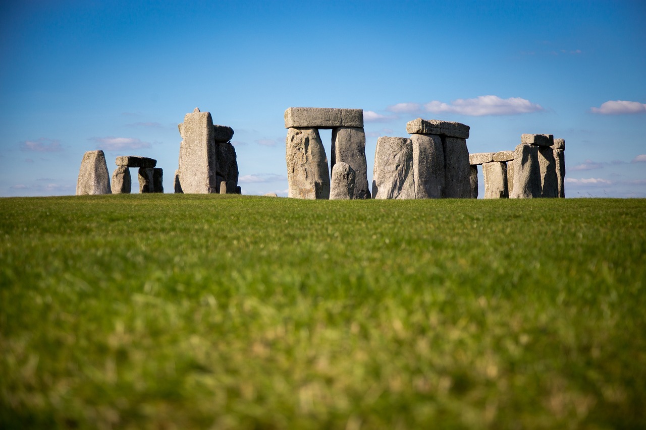 The Secrets of the Stonehenge Altar